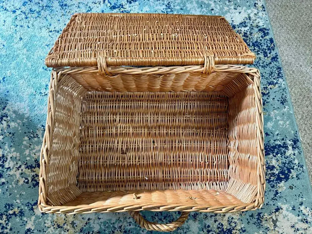 Fortnum & Mason Medium Wicker Hamper Picnic Basket (missing straps)